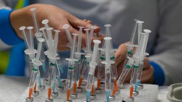 Nurse faces legal action for 'faking' Spanish kids' vaccines