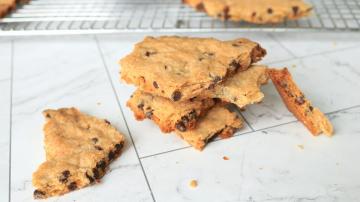 Make Brittle, Crunchy Cookies (on Purpose) With Melted Butter
