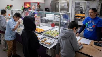 'It's hard to focus': Schools say American kids are hungry