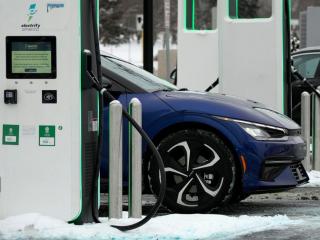 $2.5B in grants for EV chargers aim at underserved US areas