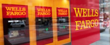 Ex-Wells Fargo exec to plead guilty for role in bank scandal