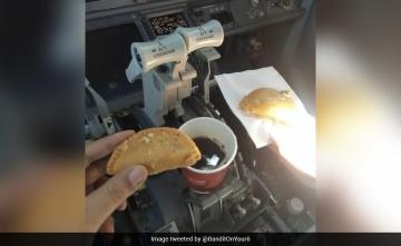 2 SpiceJet Pilots Grounded After They Reportedly Had Gujiyas In Cockpit
