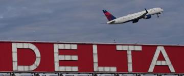 Delta loses $363 million but says travel demand still strong