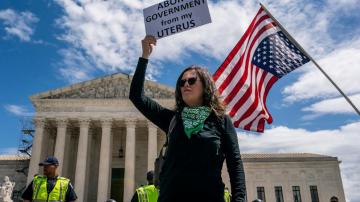 Kamala Harris rallies as high court eyes abortion pill rules
