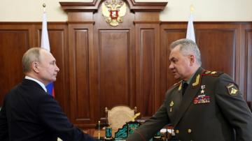 Putin visits Russian troops in occupied Ukraine