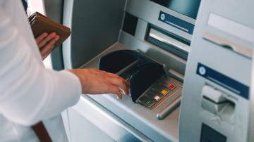 This ATM Scam Is Masquerading As an Act of Kindness