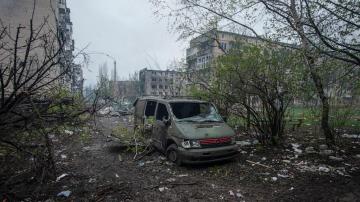 Report: Ukrainian forces across key river, raising hopes