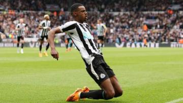 Newcastle United 6-1 Tottenham Hotspur: Toon score six to overpower Spurs