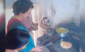 Video: Priyanka Gandhi's Attempt At Cooking Dosa During Karnataka Campaign