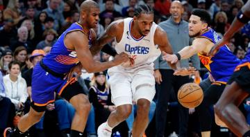 Report: Clippers’ Kawhi Leonard diagnosed with torn meniscus in right knee