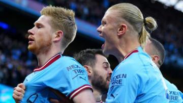 Manchester City 4-1 Arsenal: Kevin de Bruyne scores two and makes one in dominant display