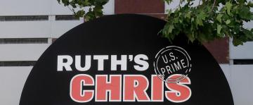 Darden buys Ruth's Chris Steak House for about $715 million