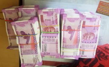 In Plea To Recall All Notes Except Rs 100, High Court Seeks Centre's Reply