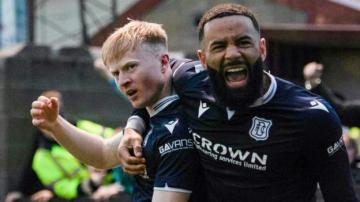 Queen's Park 3-5 Dundee: Gary Bowyer's men promoted to Scottish Premiership
