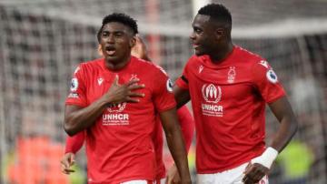 Awoniyi double seals crucial Forest win over Saints