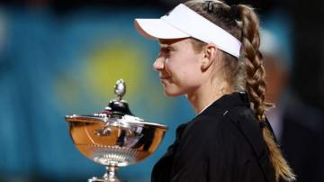 Italian Open: Elena Rybakina wins Rome final as Anhelina Kalinina retires injured