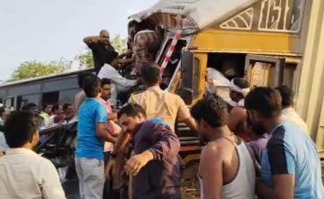 7 Dead As Bus Collides With Truck On Nagpur-Pune Highway