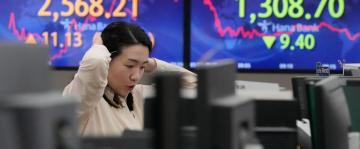 Asian stocks fall after more US debt talks fail to break impasse