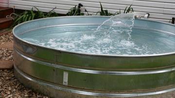 Install a Stock Tank for a Cheap and Easy Backyard Pool