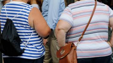 New York City mayor signs ban on weight and height discrimination