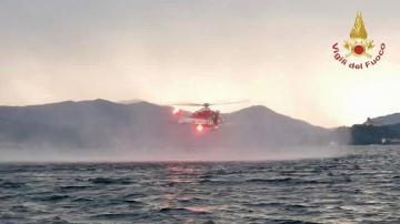 4 dead after tourist boat capsizes in storm on Italian lake