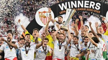 Sevilla 1-1 Roma (4-1 on penalties): Spanish side make history as Mourinho throws medal into crowd