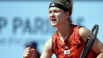 French Open 2023 results: Aryna Sabalenka loses to Karolina Muchova in Paris semi-finals