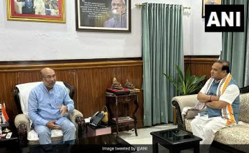 Assam's Himanta Biswa Sarma Meets Manipur Chief Minister In Imphal