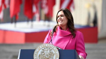 Sarah Huckabee Sanders travels to Europe for 1st overseas trade mission as Arkansas governor