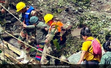Army Rescues 300 More Tourists Stranded In North Sikkim