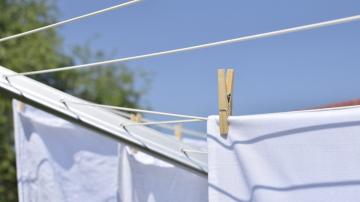 Here's How Much Money You Save by Installing a Clothesline