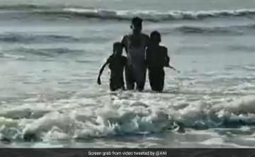 Video: Constable Saves Two Children From Drowning At Mumbai's Juhu Beach