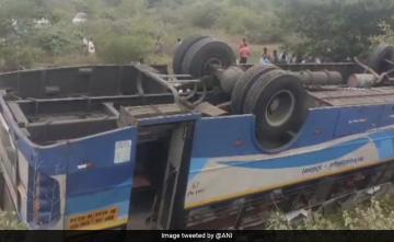5 Killed, Several Injured In Bus And Car Collision In Tamil Nadu