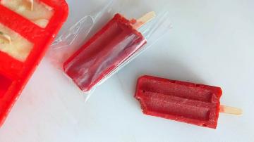 Make Perfect Popsicles With Guar Gum