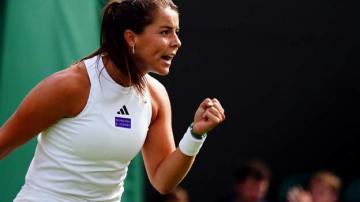 Wimbledon 2023: Day three sees Jodie Burrage, Iga Swiatek and Novak Djokovic on Centre Court