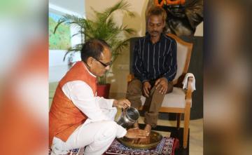 "I Apologise": Shivraj Chouhan Washes Feet Of Tribal Man Who Was Peed On