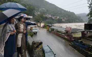 "We Are Khaki And Ready To Help": In Rain-Hit Himachal, Women Lead The Way