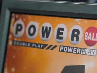 Powerball prize grows to $900 million after no jackpot winner drawn