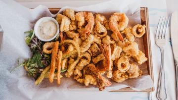 Fry Food Without Burning Your Beautiful Hands