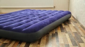 How to Inflate an Air Mattress With a Vacuum Cleaner, Trash Bag, Hair Dryer, and More