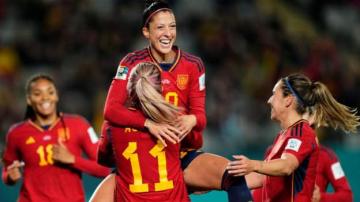 Spain 5-0 Zambia: Big win sends Spain into last 16