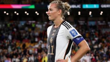 Alexandra Popp: 'I can't comprehend' Germany's World Cup exit