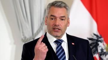 Austrian leader proposes enshrining the use of cash in his country's constitution