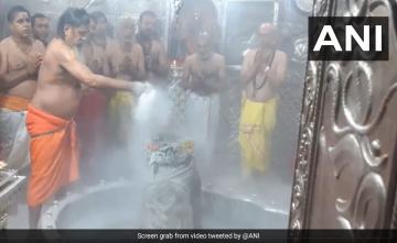Large Number Of Devotees Gather At Ujjain's Mahakal Temple On Shravan Somvar