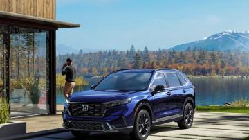 Edmunds compares: 2023 Mazda CX-50 vs. Honda CR-V