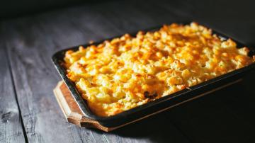 You Should Bake Your Macaroni and Cheese in a Sheet Pan