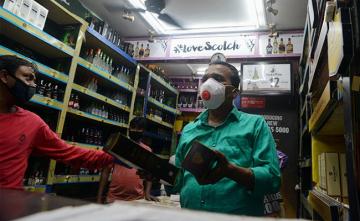 Telangana Earns Over Rs 2,600 Crore Through Liquor Vend Applications