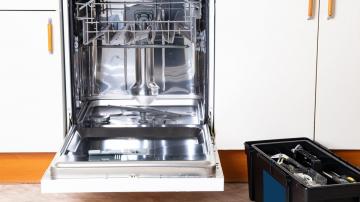 Here's When Fixing Your Dishwasher Makes More Sense