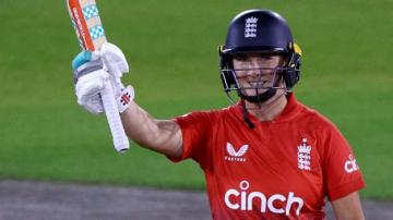 Capsey stars as England beat SL in rain-hit T20