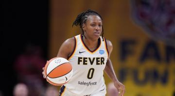 Mitchell, Smith score 30 points apiece as Fever take OT win over Wings